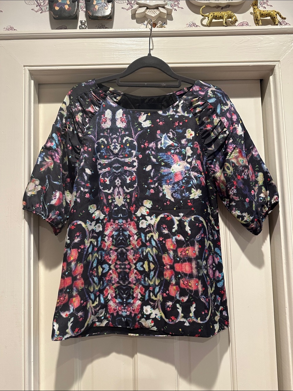 Cynthia Rowley Black Multicolor Floral Scoop Neck Blouse
